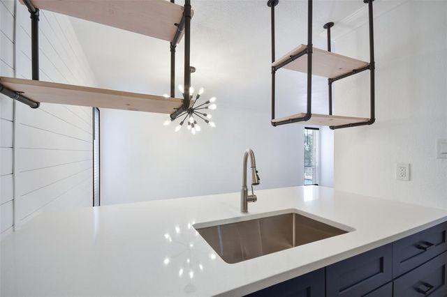 3431 North Hills DR 126, Austin, TX 78731