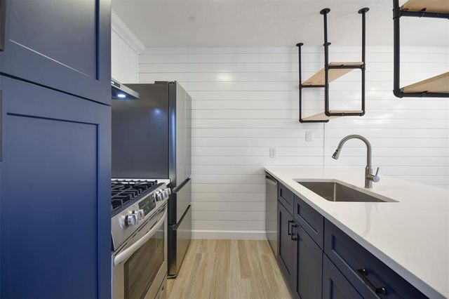 3431 North Hills DR 126, Austin, TX 78731