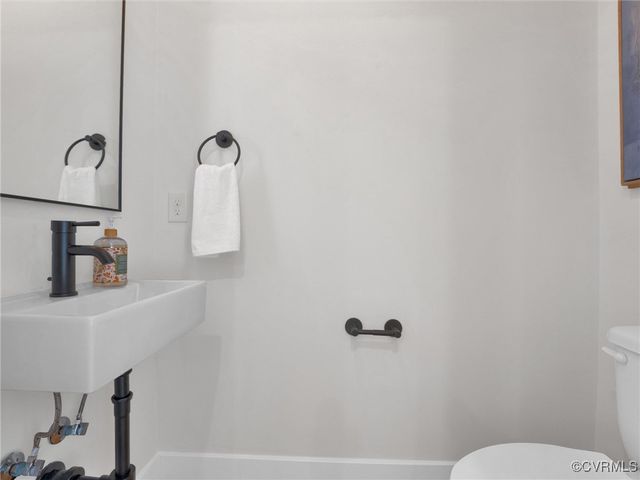 4507 Colonial Place Aly, Richmond, VA 23221