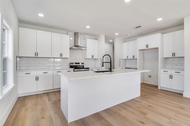 718 Grandview Avenue, Dallas, TX 75223