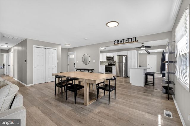 15 CLUB RIDGE LN, Willingboro, NJ 08046