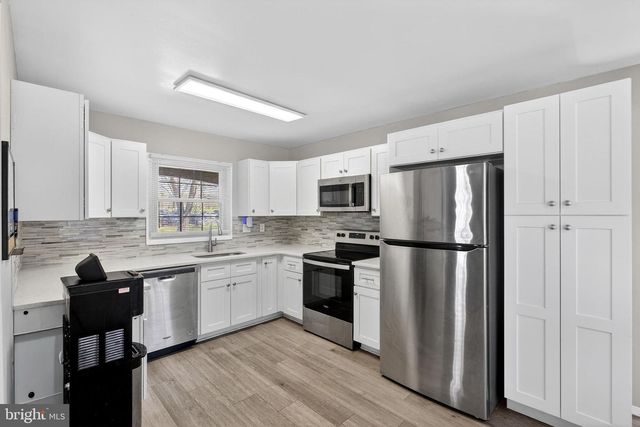 15 CLUB RIDGE LN, Willingboro, NJ 08046