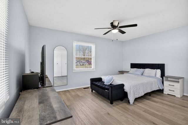 15 CLUB RIDGE LN, Willingboro, NJ 08046