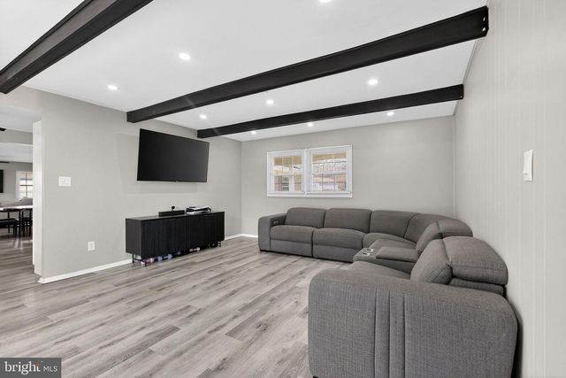 15 CLUB RIDGE LN, Willingboro, NJ 08046