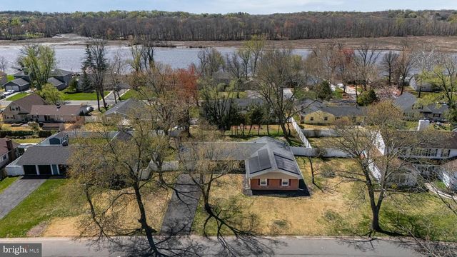 15 CLUB RIDGE LN, Willingboro, NJ 08046