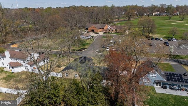 15 CLUB RIDGE LN, Willingboro, NJ 08046