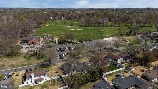 15 CLUB RIDGE LN, Willingboro, NJ 08046