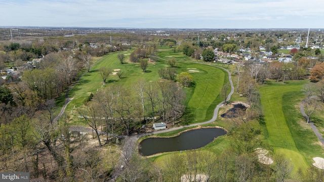 15 CLUB RIDGE LN, Willingboro, NJ 08046