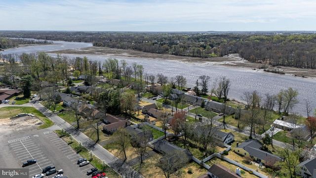 15 CLUB RIDGE LN, Willingboro, NJ 08046