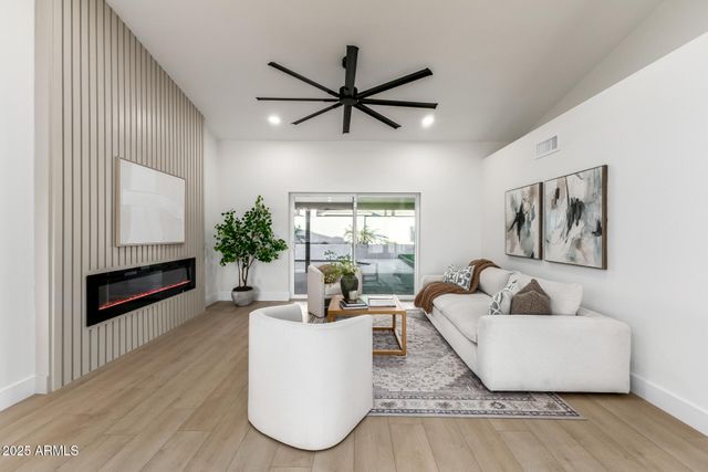 6118 E BLANCHE Drive, Scottsdale, AZ 85254