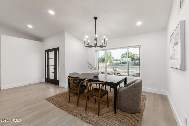 6118 E BLANCHE Drive, Scottsdale, AZ 85254