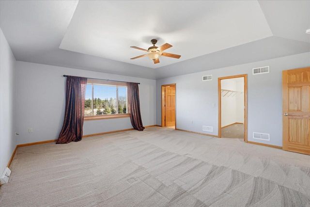 2080 St Patrick's CIRCLE, Hartford, WI 53027