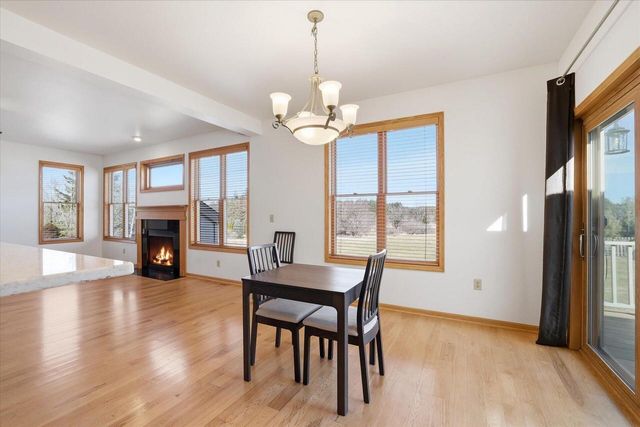 2080 St Patrick's CIRCLE, Hartford, WI 53027