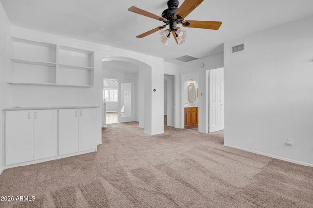 5715 E BEVERLY Lane, Scottsdale, AZ 85254