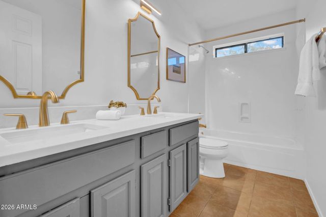 5715 E BEVERLY Lane, Scottsdale, AZ 85254