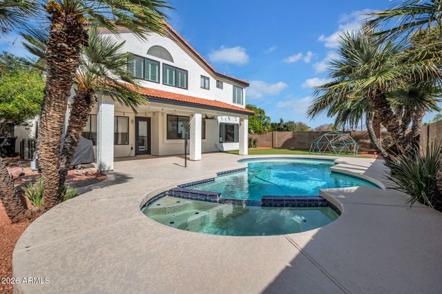 5715 E BEVERLY Lane, Scottsdale, AZ 85254