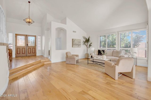 5715 E BEVERLY Lane, Scottsdale, AZ 85254