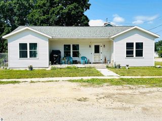 208 Russell Street, Lake City, MI 49651