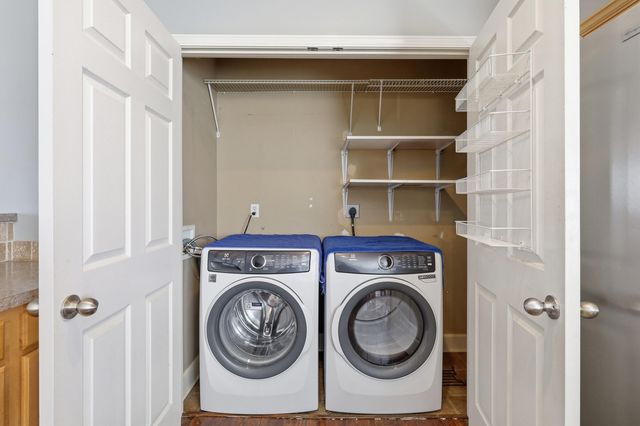 321 Loblolly Court, Lexington, KY 40514