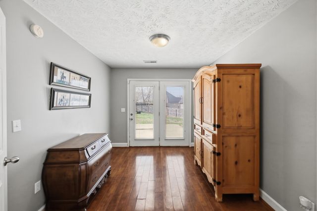 321 Loblolly Court, Lexington, KY 40514