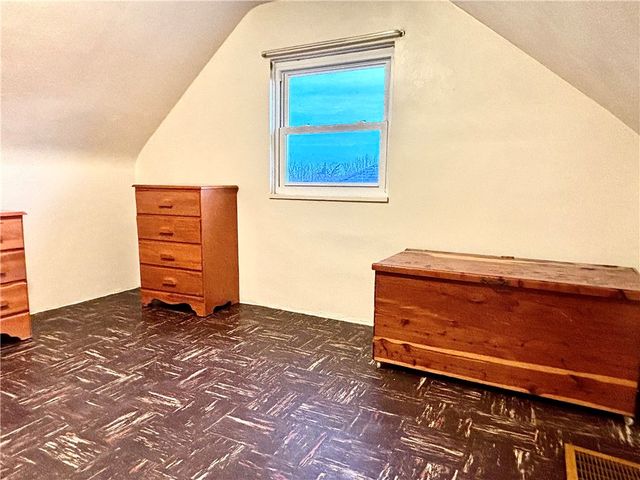 416 Penn Vista Dr, Penn Hills, PA 15235