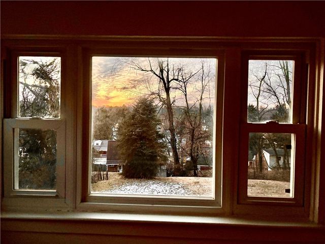 416 Penn Vista Dr, Penn Hills, PA 15235