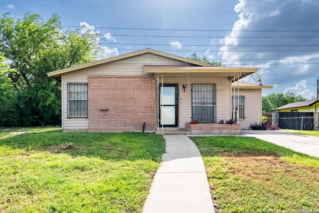 2519 Spur Dr, San Antonio, TX 78227