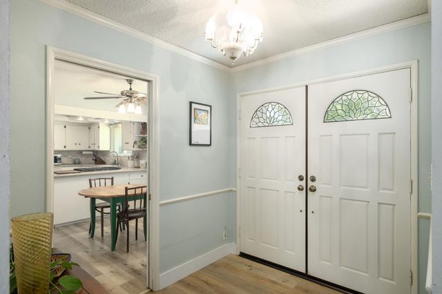 654 W Celeste, Fresno, CA 93704