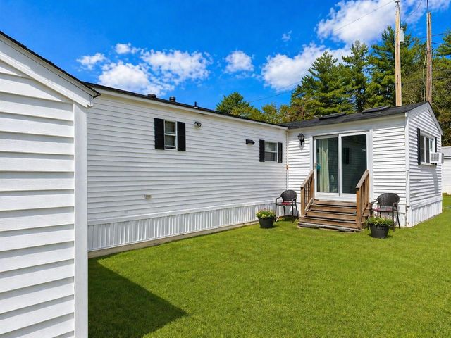 55 Thistle Way, Manchester, NH 03109