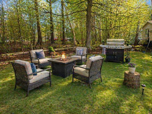 55 Thistle Way, Manchester, NH 03109