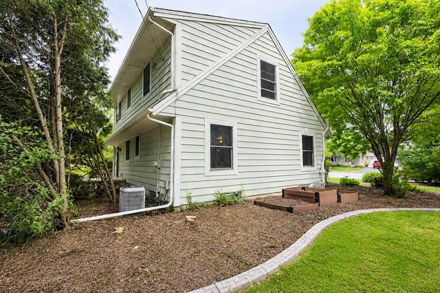 N84W18027 Menomonee AVENUE, Menomonee Falls, WI 53051