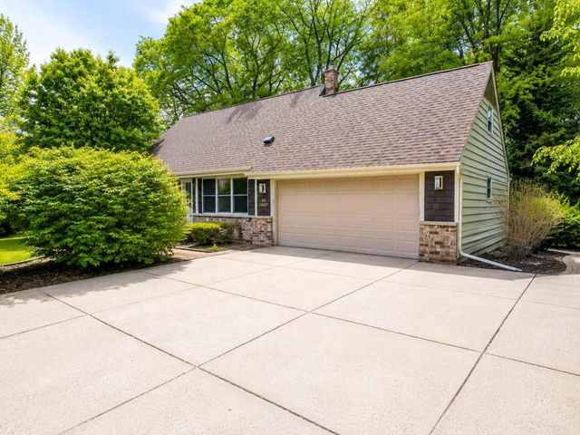 N84W18027 Menomonee AVENUE, Menomonee Falls, WI 53051