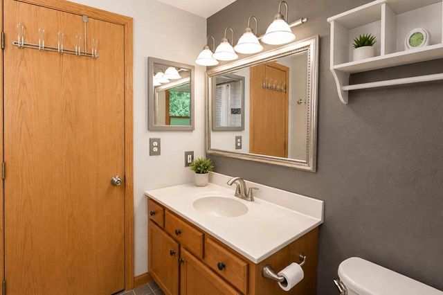 N84W18027 Menomonee AVENUE, Menomonee Falls, WI 53051