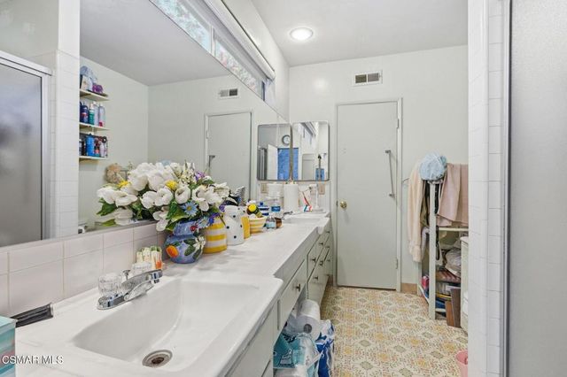 4500 Jasmine Avenue, Culver City, CA 90232