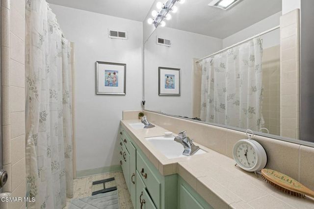 4500 Jasmine Avenue, Culver City, CA 90232