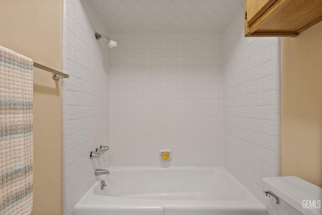 9413 Laurel Oak Way, Bakersfield, CA 93311