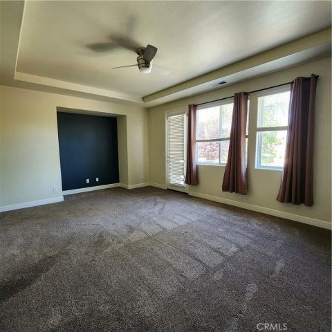 4479 N Emerald Peak Drive, Clovis, CA 93619