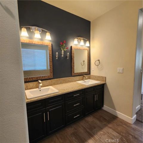 4479 N Emerald Peak Drive, Clovis, CA 93619