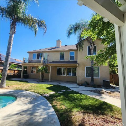 4479 N Emerald Peak Drive, Clovis, CA 93619