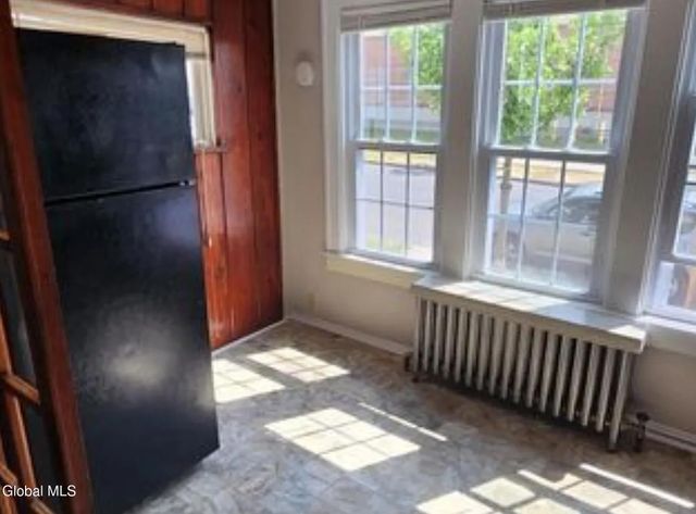 287 Myrtle Avenue, Albany, NY 12208