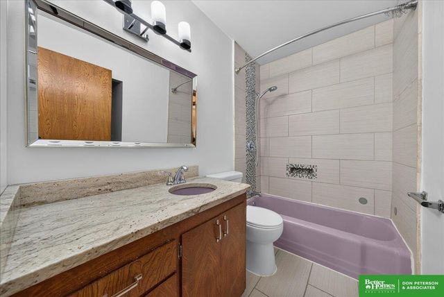 1762 Austin Lane, Fremont, NE 68025