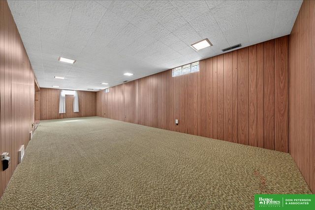 1762 Austin Lane, Fremont, NE 68025