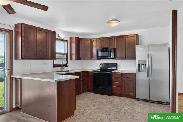 1762 Austin Lane, Fremont, NE 68025