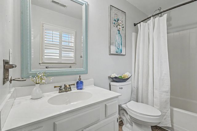 104 Kings Court, Goose Creek, SC 29445