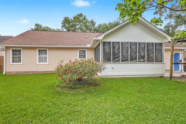 104 Kings Court, Goose Creek, SC 29445