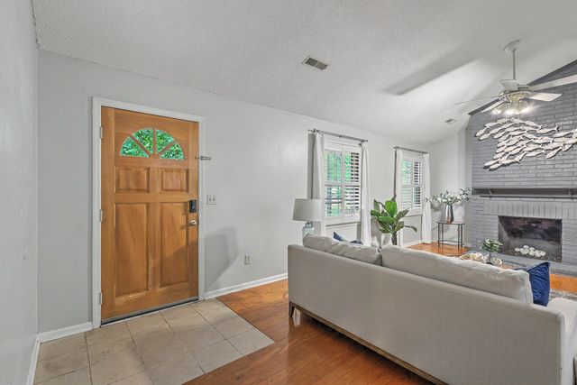 104 Kings Court, Goose Creek, SC 29445