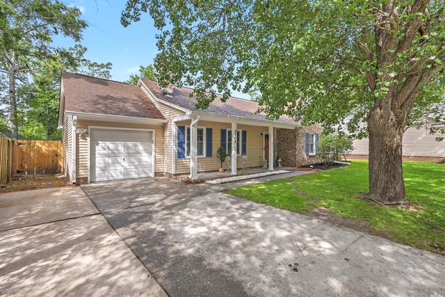 104 Kings Court, Goose Creek, SC 29445