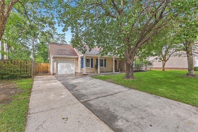104 Kings Court, Goose Creek, SC 29445