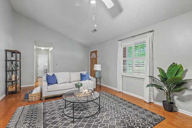 104 Kings Court, Goose Creek, SC 29445