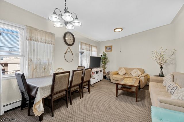 98 W 49Th St, Bayonne City, NJ 07002